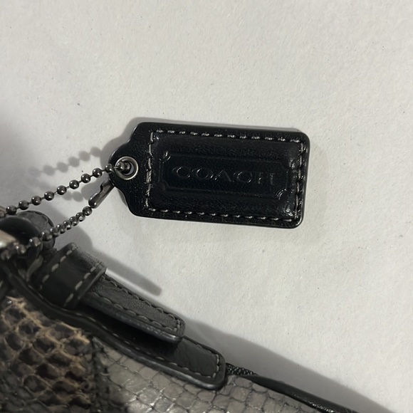 Coach Vintage cross body purse - Picture 2 of 11